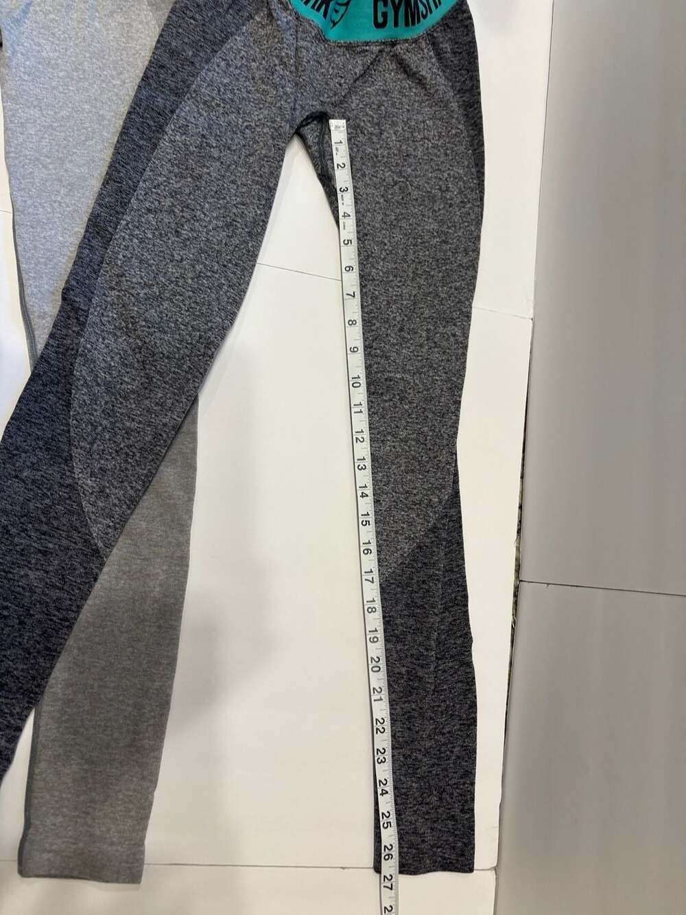 Gymshark Dry Flex Two-Tone Athletic Leggings (XS) set - Picture 4 of 7